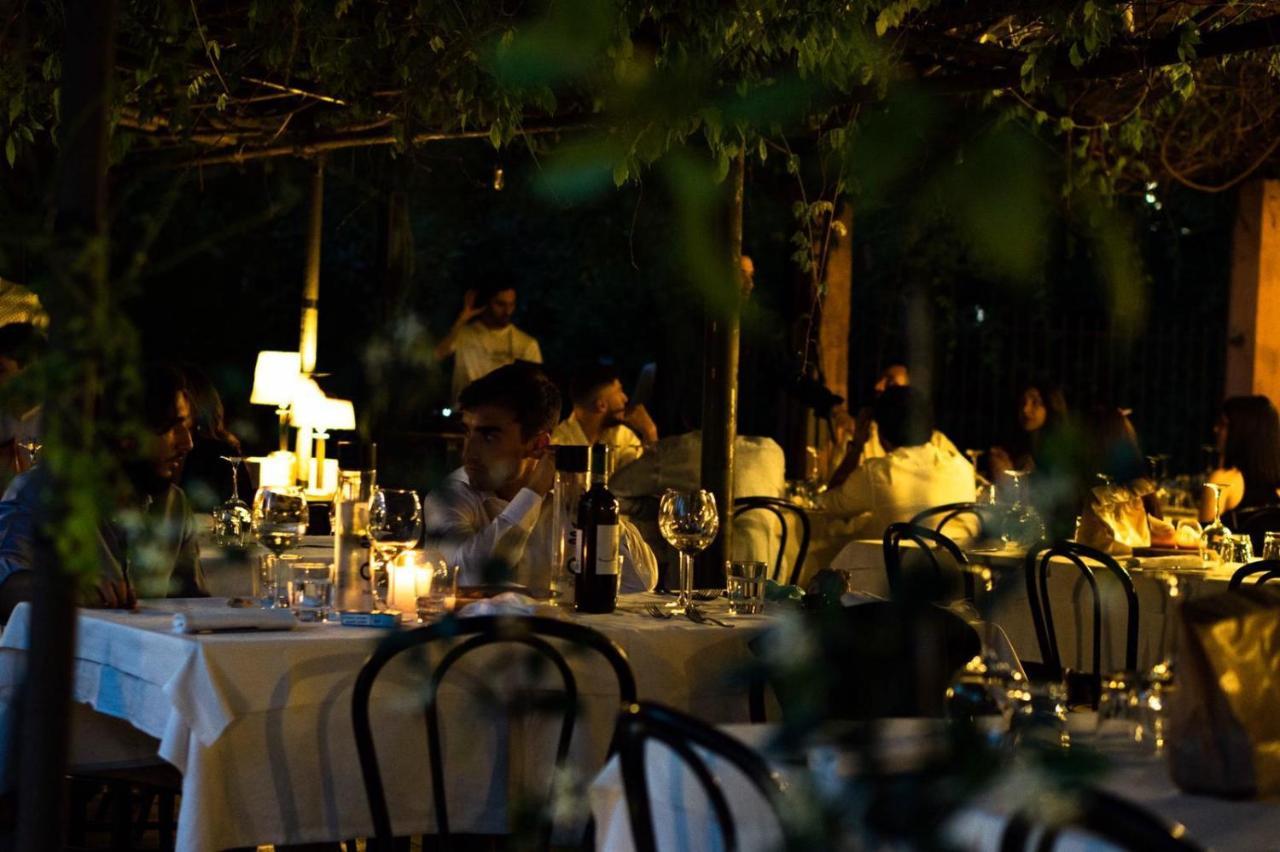 Amare Ristorante Locanda チェルトーザ・ディ・パヴィーア エクステリア 写真