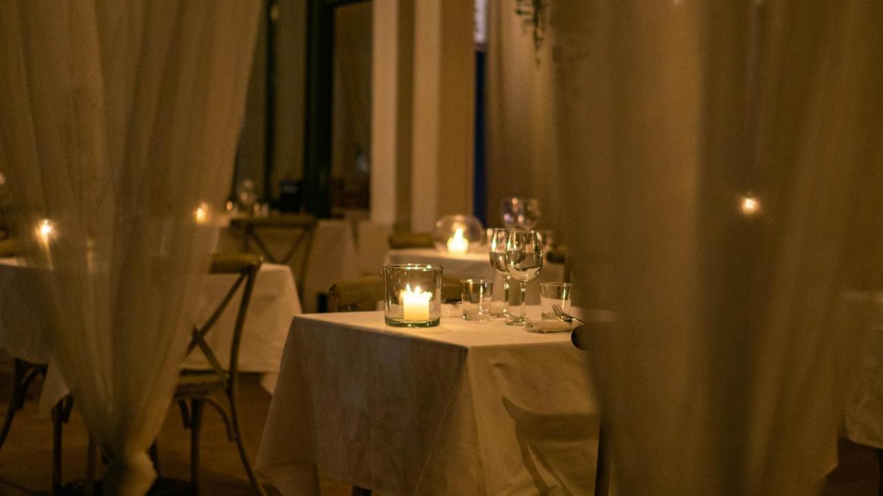 Amare Ristorante Locanda チェルトーザ・ディ・パヴィーア エクステリア 写真