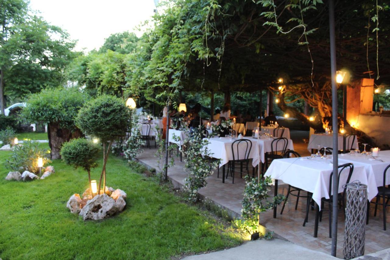 Amare Ristorante Locanda チェルトーザ・ディ・パヴィーア エクステリア 写真