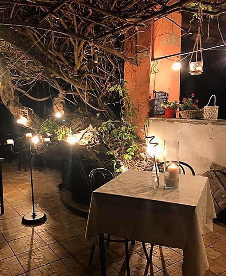 Amare Ristorante Locanda チェルトーザ・ディ・パヴィーア エクステリア 写真